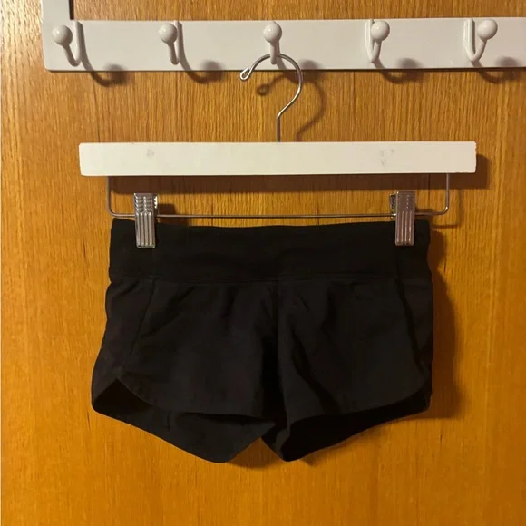 Ivivva Shorts - Picture 1 of 3